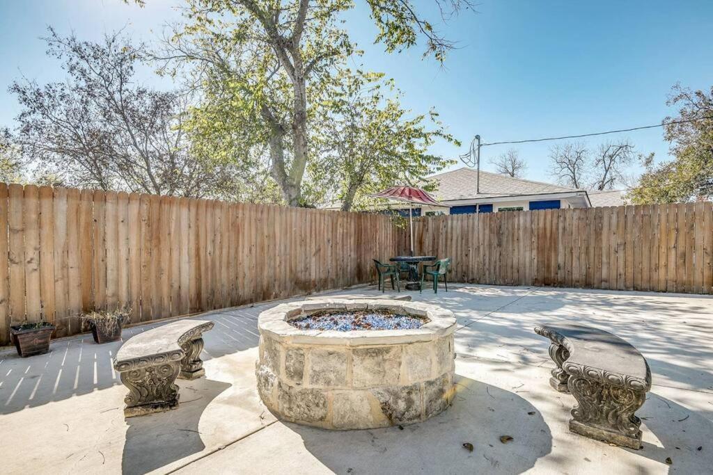 Cozy Haus Relaxing 'Home Base' Wifi Location Close To Town And Rivers, Schlitterbahn, Gruene New Braunfels Bagian luar foto